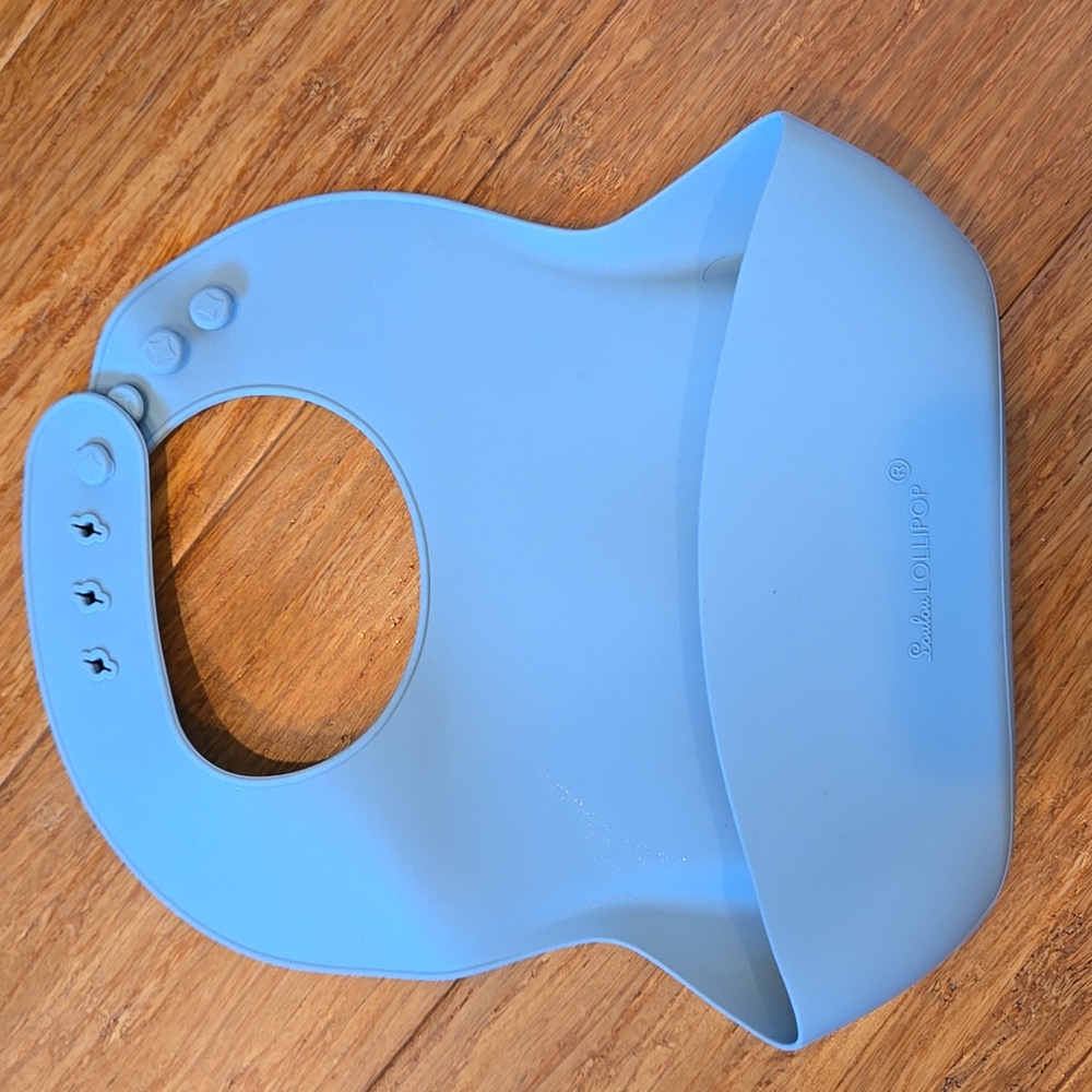 Loulou Lollipop Silicone Adjustable Bib